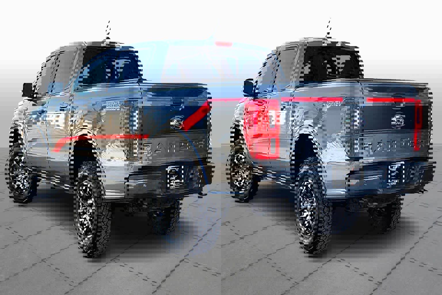 Certified 2022 Ford Ranger Lariat w/ Tremor Off-Road Package image 4