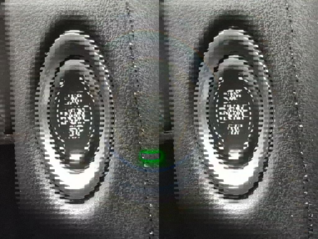 Used 2021 Chevrolet Suburban RST w/ Luxury Package image 22