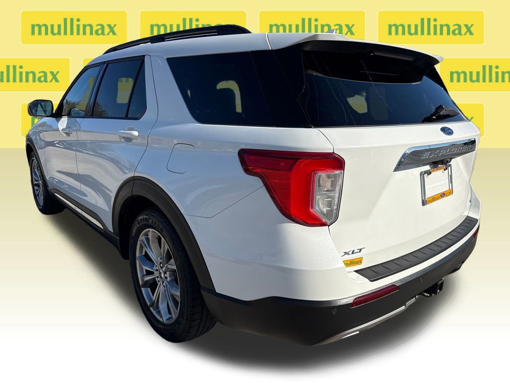 Certified 2020 Ford Explorer XLT w/ Equipment Group 202A image 4