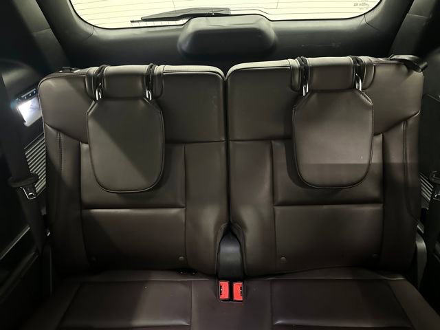 Certified 2025 Ford Explorer Platinum w/ LUX Leather Package image 20