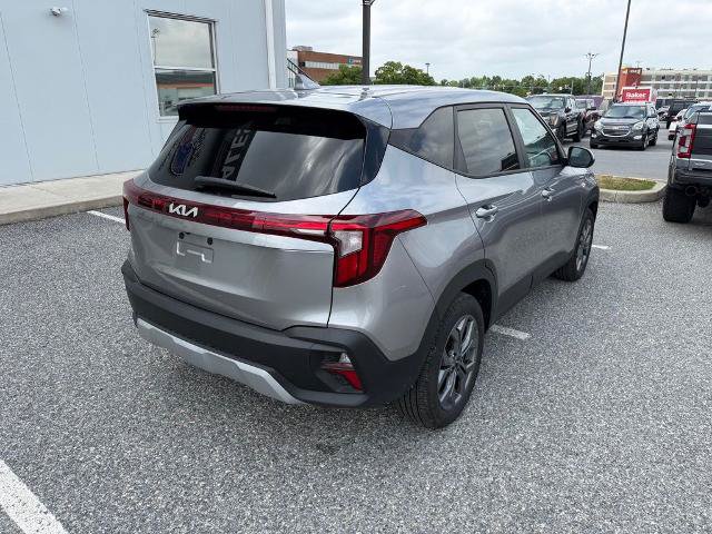 Used 2026 Kia Seltos LX FWD image 8