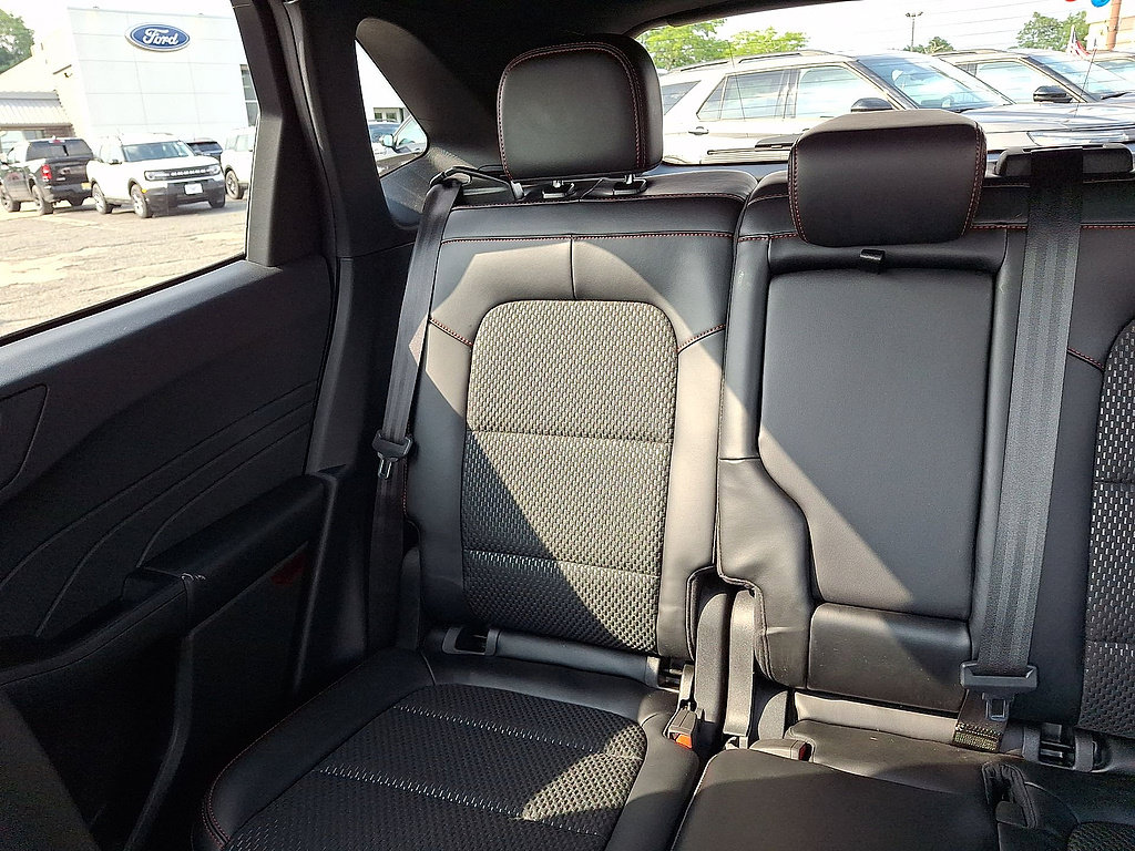 Certified 2024 Ford Escape ST-Line w/ Tech Pack #1 AWD/4WD image 12