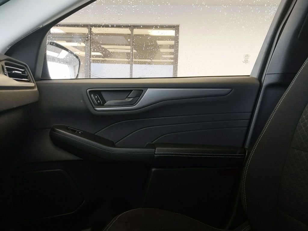 Certified 2024 Ford Escape Active AWD/4WD image 24