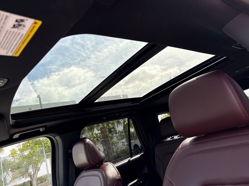 Certified 2022 Ford Expedition Max Limited image 9