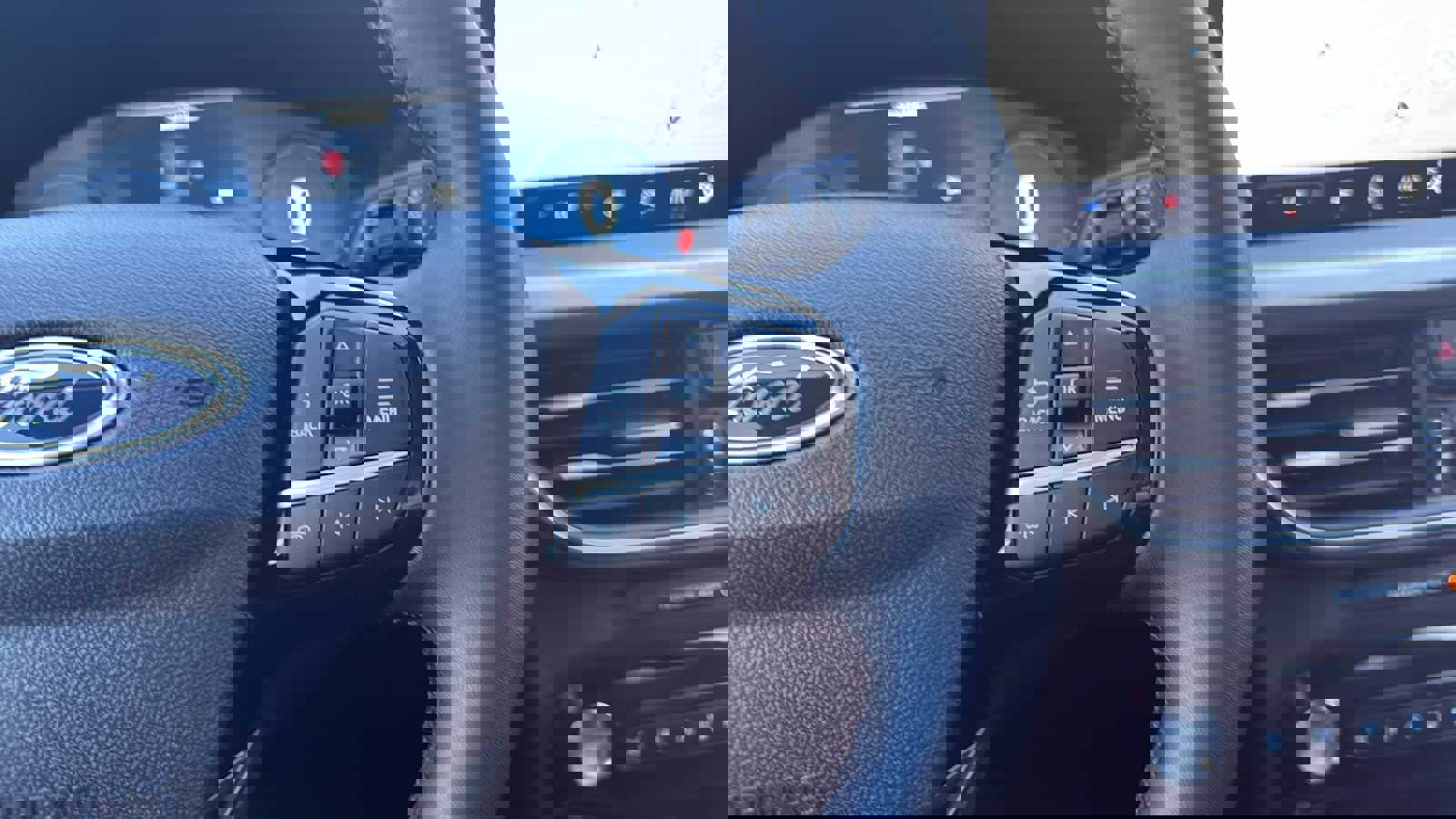 Certified 2023 Ford Escape Platinum image 19