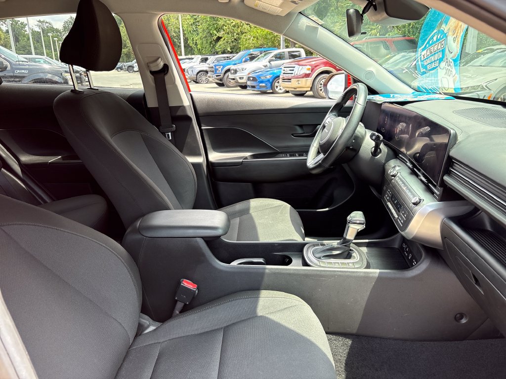 Used 2024 Hyundai Kona SEL FWD image 27