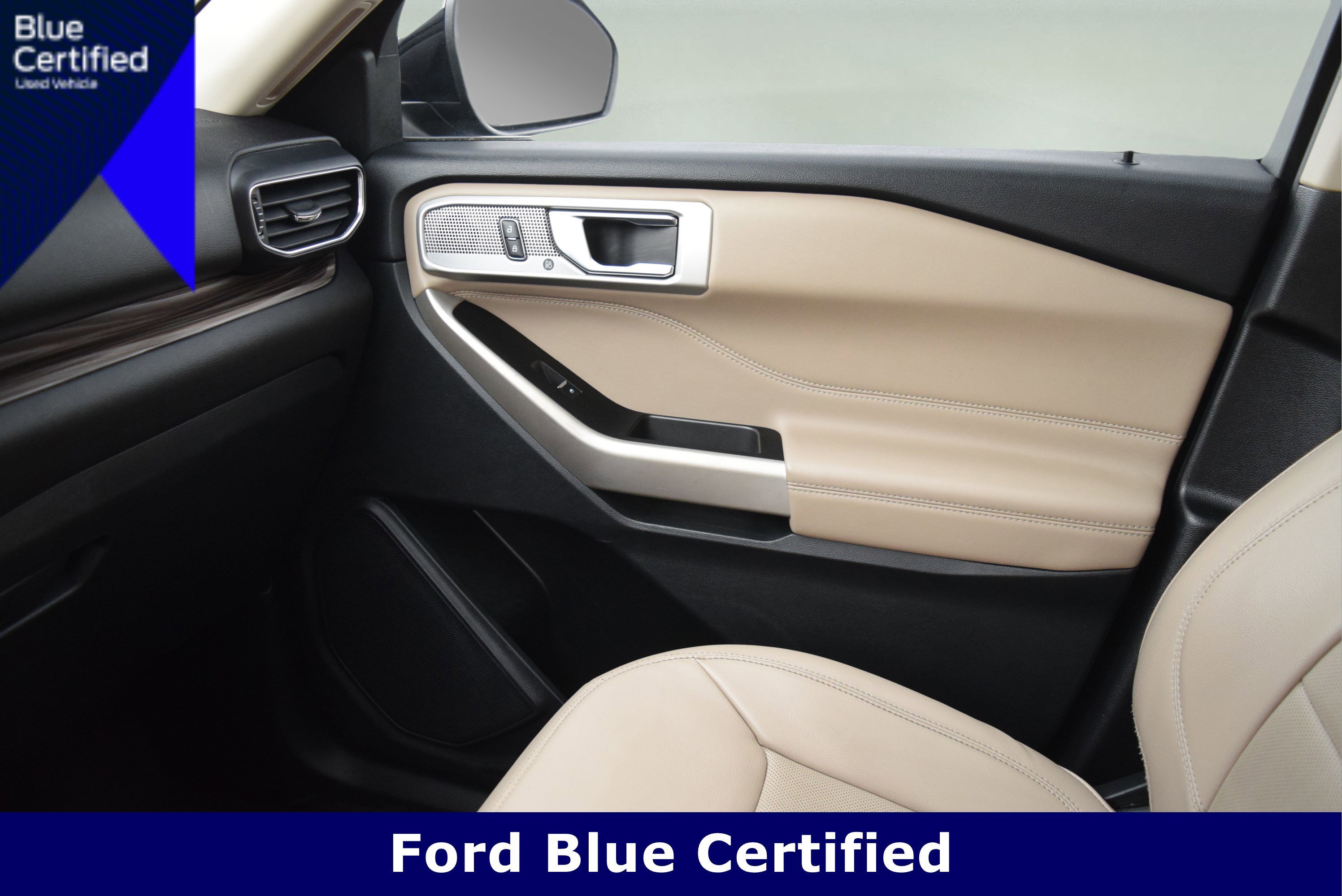 Certified 2022 Ford Explorer Limited w/ Equipment Group 301A image 18