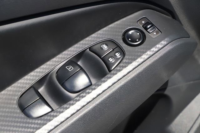 Used 2025 Nissan Altima 2.5 SV FWD image 16