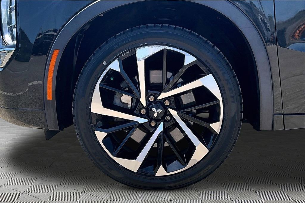 Used 2022 Mitsubishi Outlander SEL AWD/4WD image 9