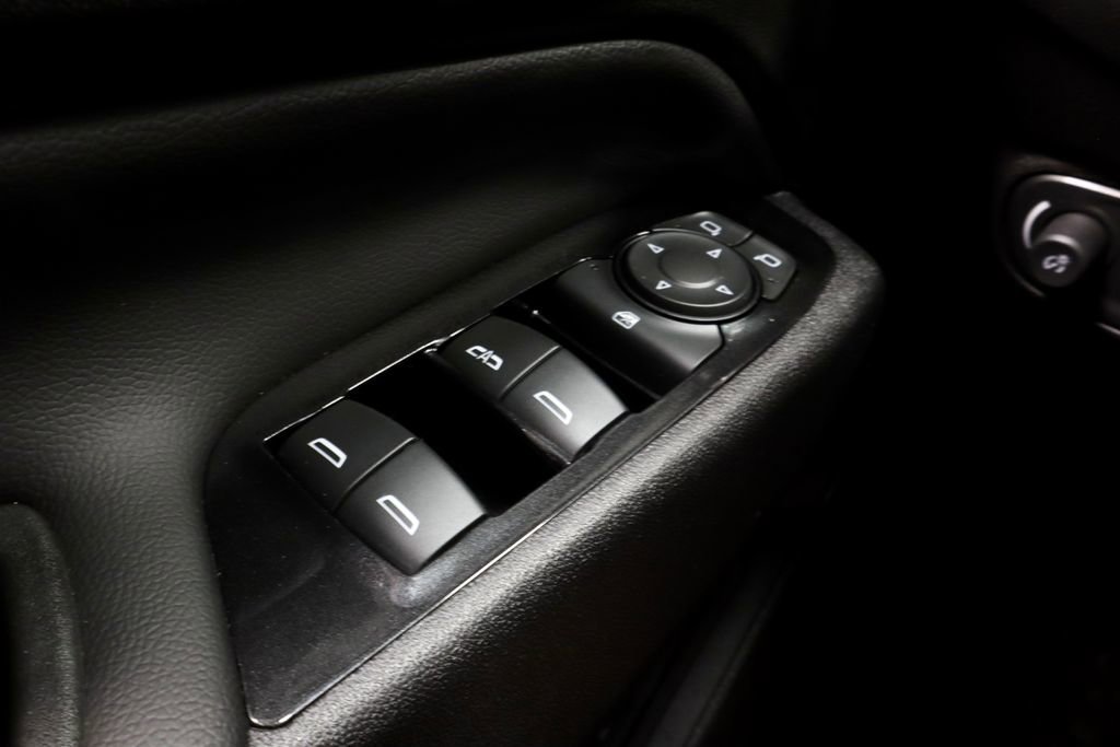 Used 2022 Chevrolet Equinox Premier AWD/4WD image 26