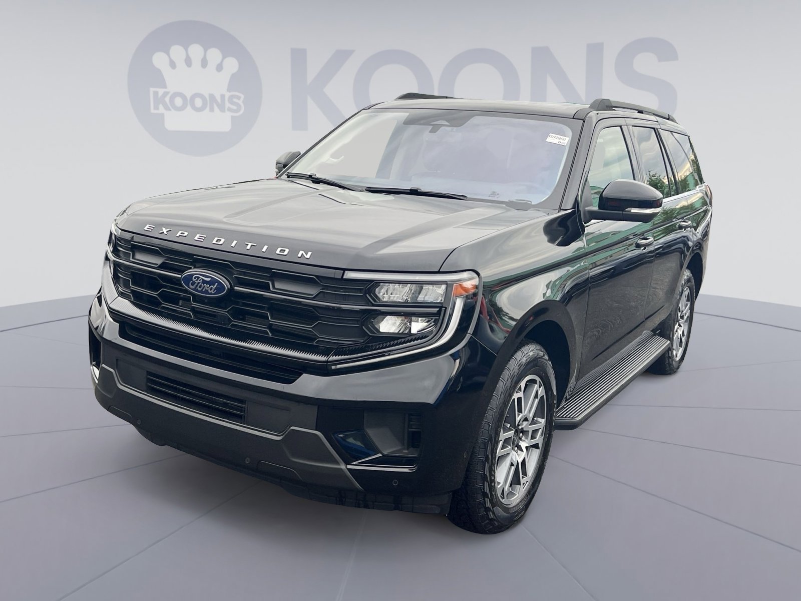 Certified 2025 Ford Expedition Active AWD/4WD image 5