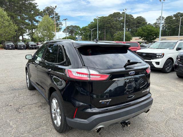 Certified 2019 Ford Edge Titanium AWD/4WD image 3
