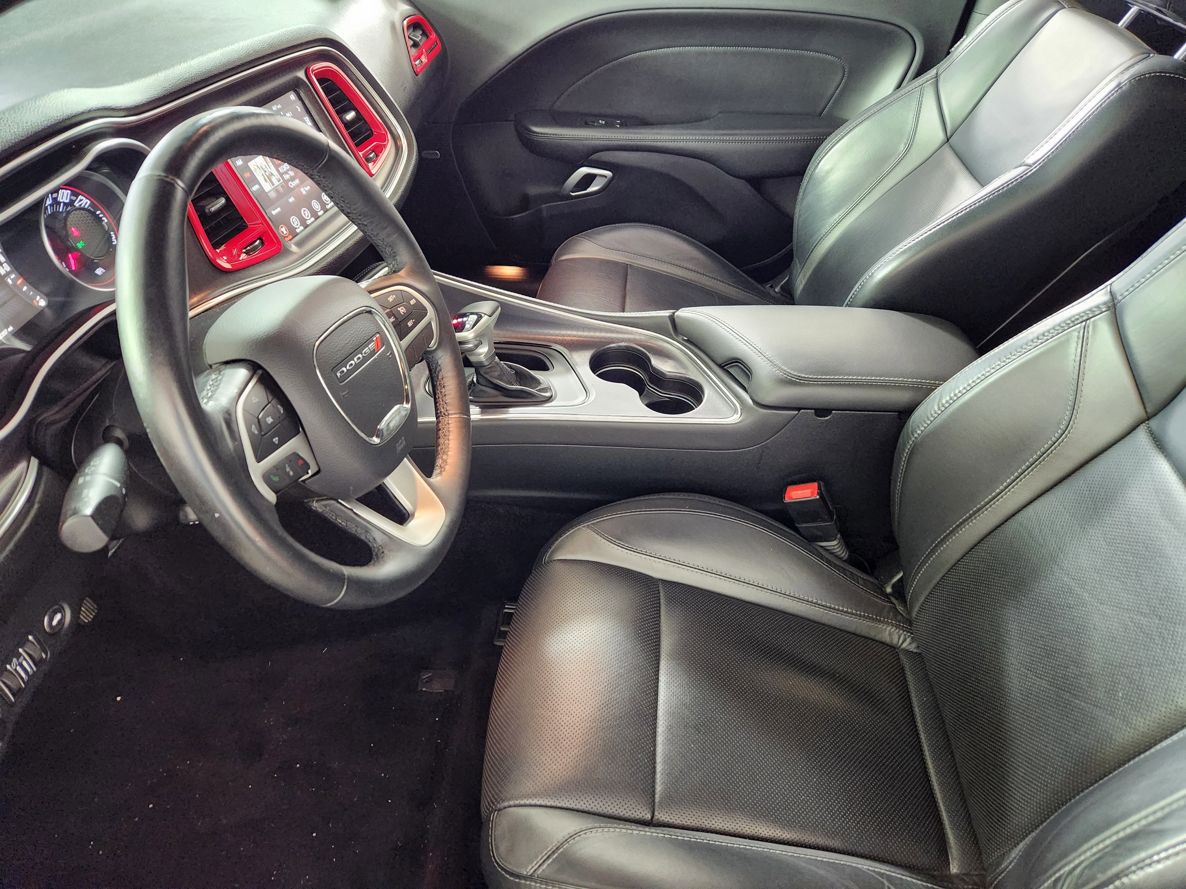 Used 2017 Dodge Challenger SXT Plus image 11