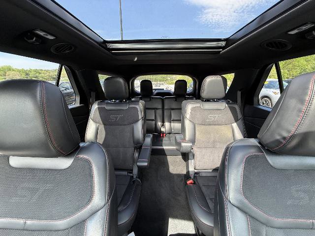 Certified 2026 Ford Explorer ST w/ Sun And Sound Package AWD/4WD image 25
