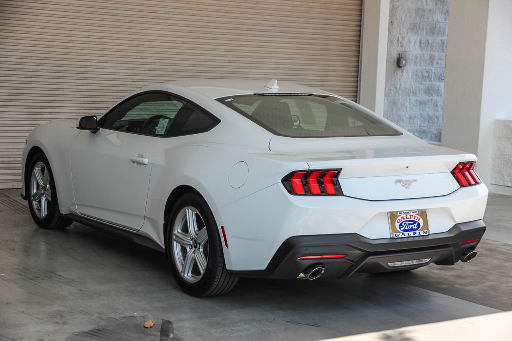 Certified 2026 Ford Mustang Coupe RWD image 6