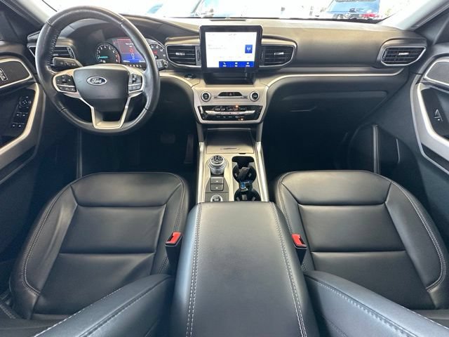 Certified 2023 Ford Explorer XLT w/ Equipment Group 202A AWD/4WD image 21