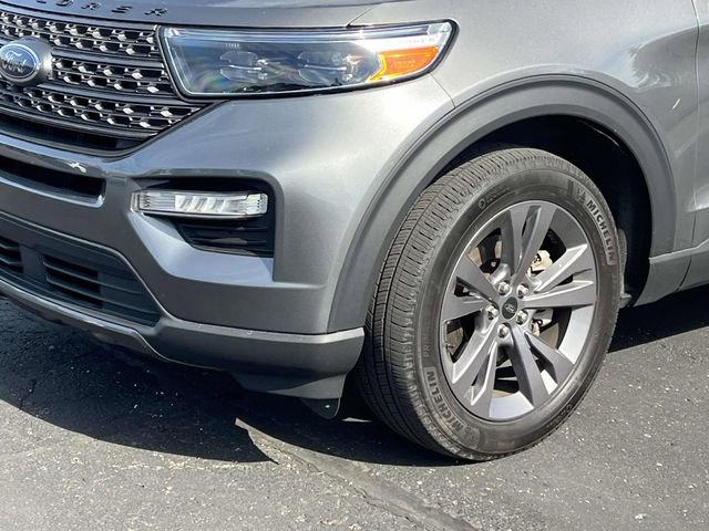 Certified 2023 Ford Explorer XLT w/ Equipment Group 202A AWD/4WD image 4
