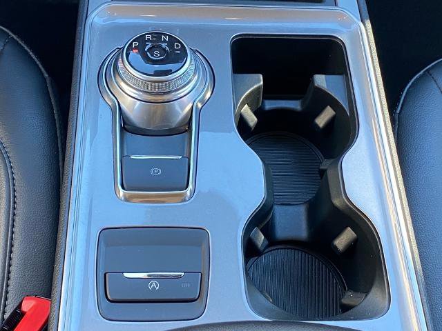 Certified 2024 Ford Edge SEL image 8