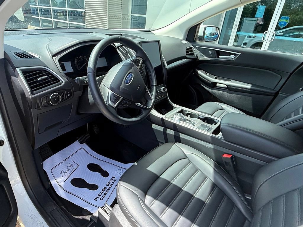 Certified 2024 Ford Edge SEL w/ Convenience Package AWD/4WD image 19