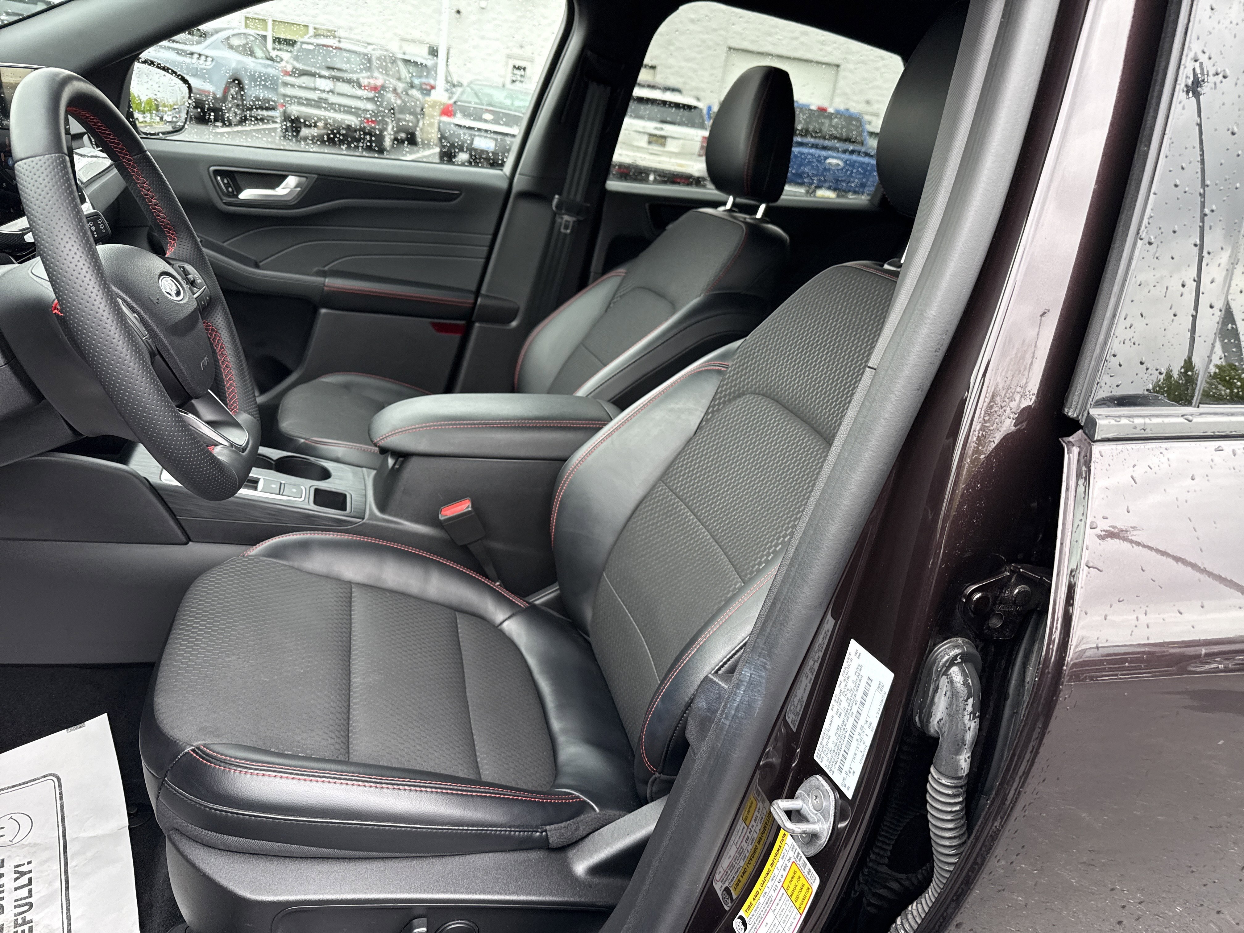 Certified 2023 Ford Escape ST-Line Elite AWD/4WD image 18