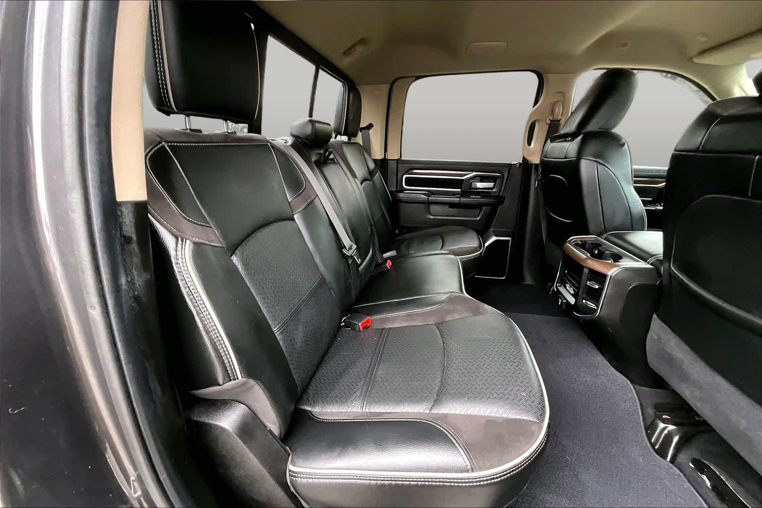 Used 2022 RAM 2500 Laramie AWD/4WD image 18