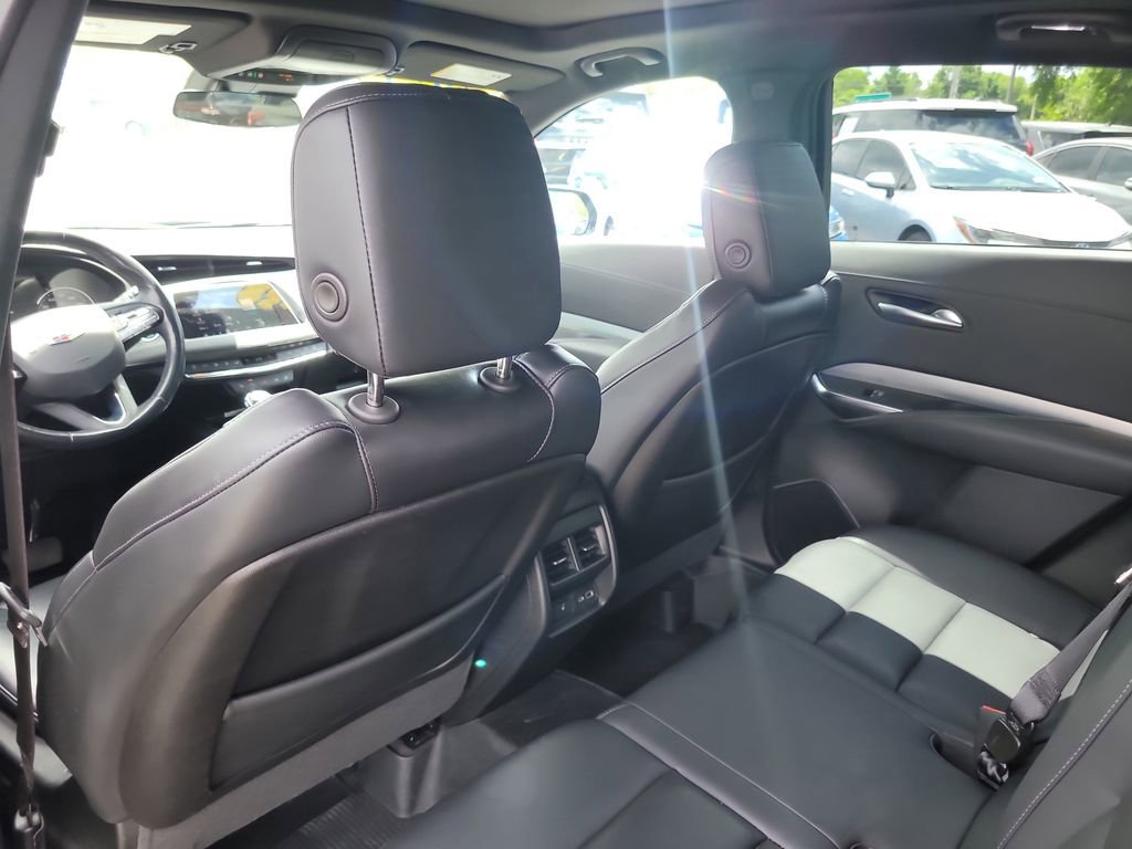 Used 2023 Cadillac XT4 Premium Luxury w/ Cold Weather Package AWD/4WD image 11