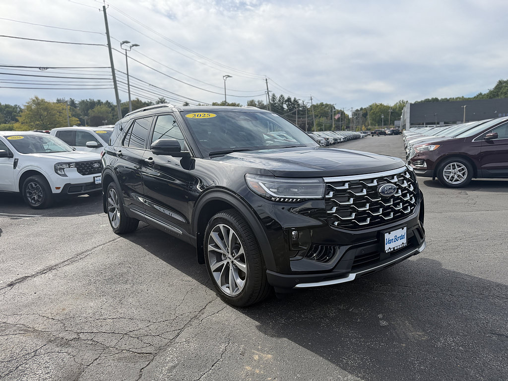 Certified 2025 Ford Explorer Platinum w/ Ultimate Package AWD/4WD image 10