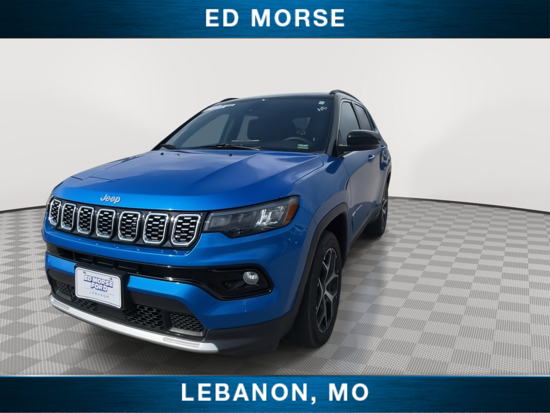 Used 2025 Jeep Compass Limited AWD/4WD image 3