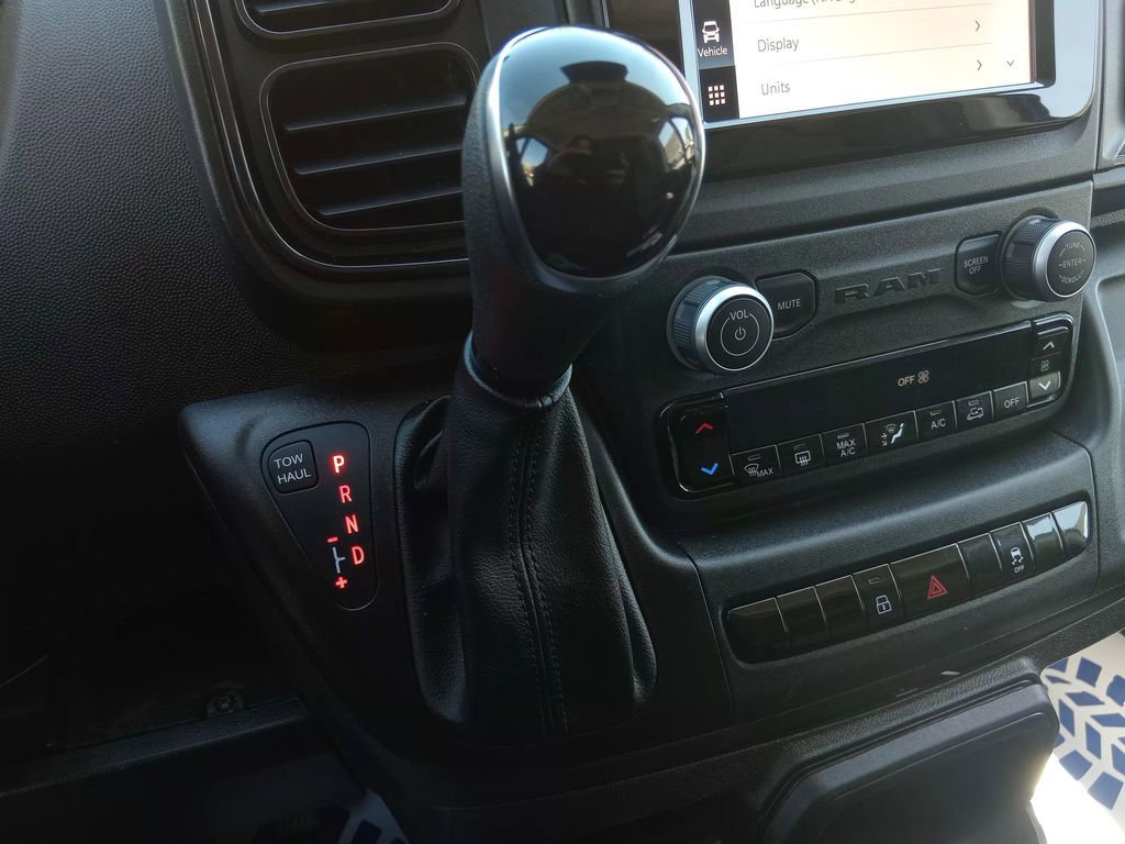 Used 2024 RAM ProMaster 2500 w/ Convenience Group FWD image 22