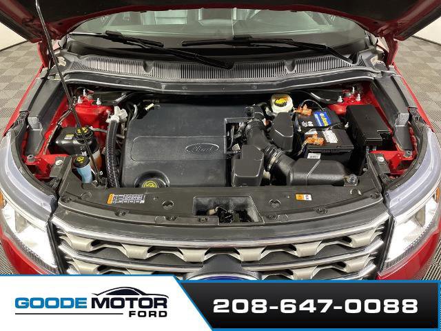 Certified 2017 Ford Explorer XLT w/ Equipment Group 202A image 25