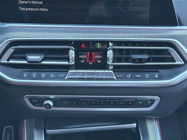 Used 2021 BMW X5 M50i w/ Executive Package image 24