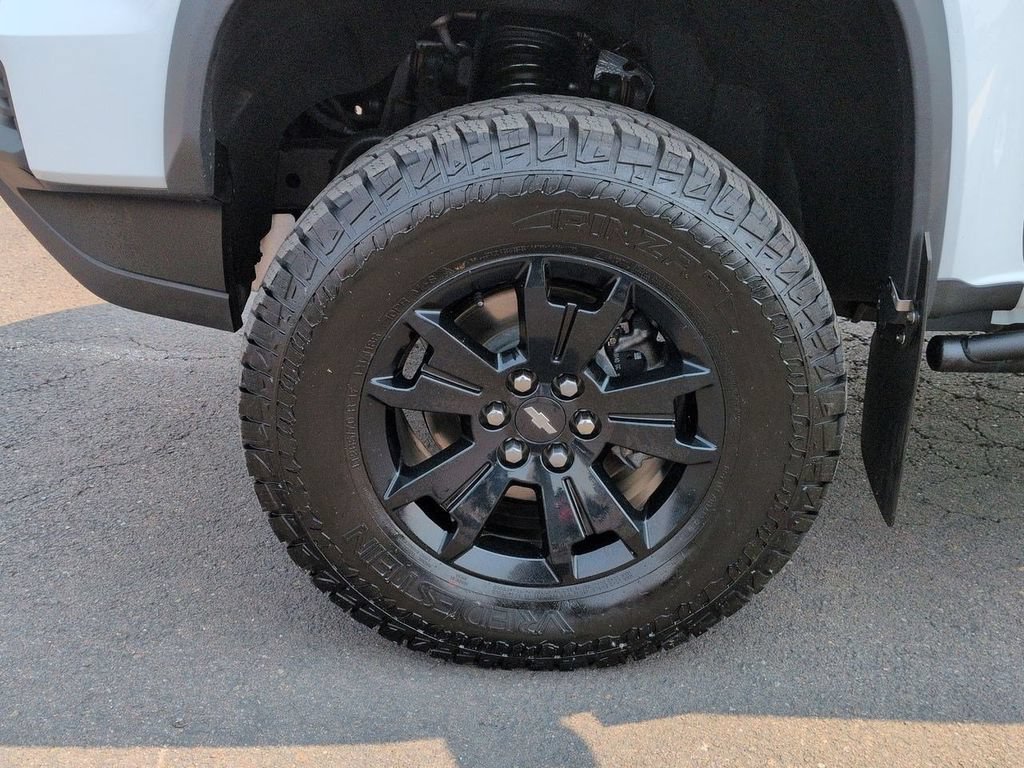 Used 2021 Chevrolet Colorado ZR2 w/ ZR2 Dusk Special Edition AWD/4WD image 33