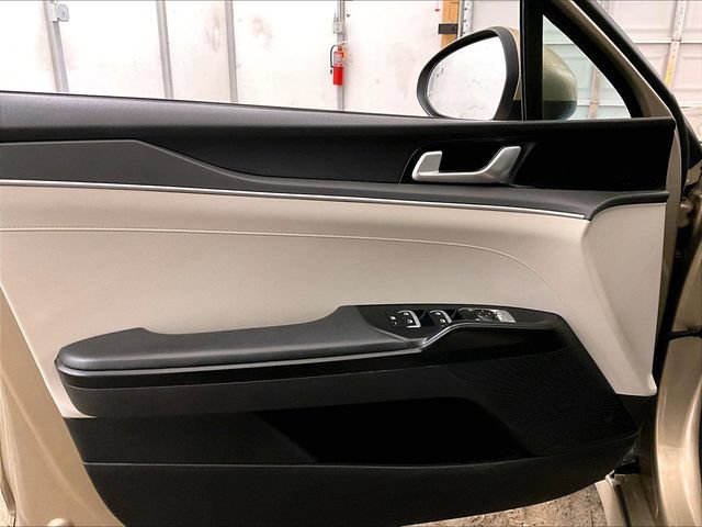 Used 2021 Kia K5 LXS AWD/4WD image 22