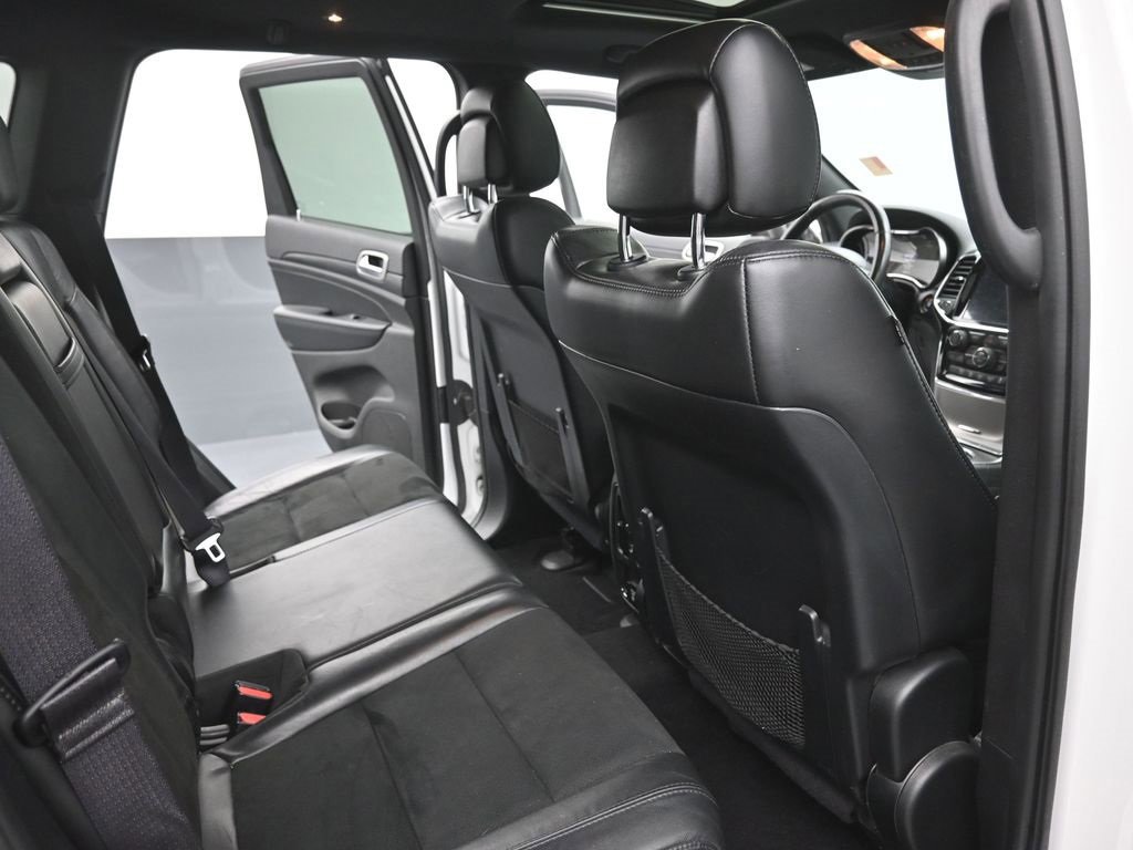 Used 2020 Jeep Grand Cherokee Altitude image 18