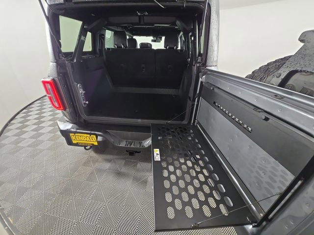 Certified 2021 Ford Bronco Wildtrak AWD/4WD image 16