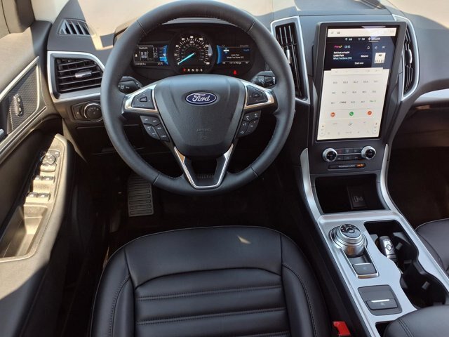 Certified 2024 Ford Edge SEL w/ Convenience Package AWD/4WD image 6