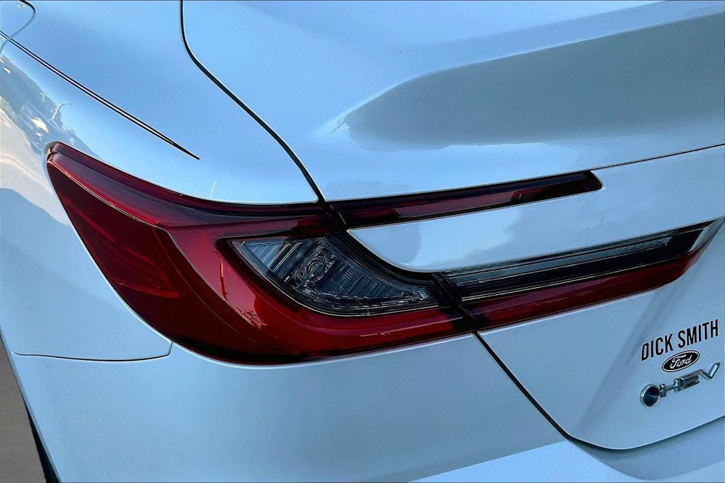 Used 2025 Toyota Camry XLE w/ Premium Plus Package FWD image 23