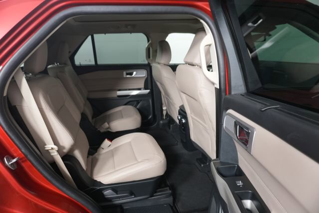 Certified 2021 Ford Explorer Limited w/ Hybrid Equipment Group 310A image 23