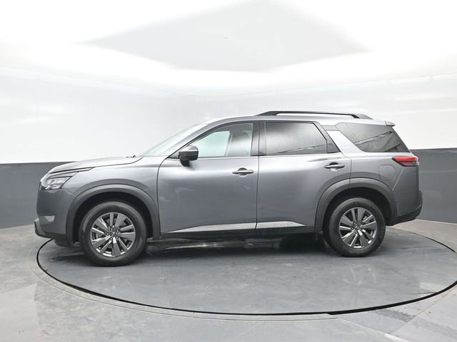 Used 2025 Nissan Pathfinder SV AWD/4WD image 4