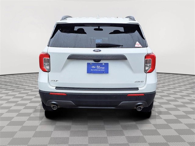Certified 2022 Ford Explorer XLT w/ Equipment Group 202A image 4