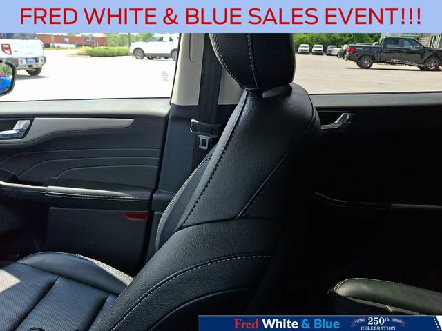 Certified 2022 Ford Escape SEL AWD/4WD image 17