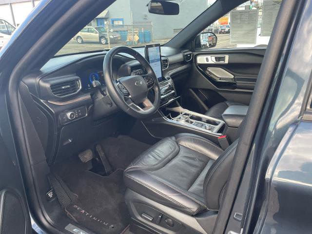 Certified 2022 Ford Explorer Platinum w/ Equipment Group 601A image 12