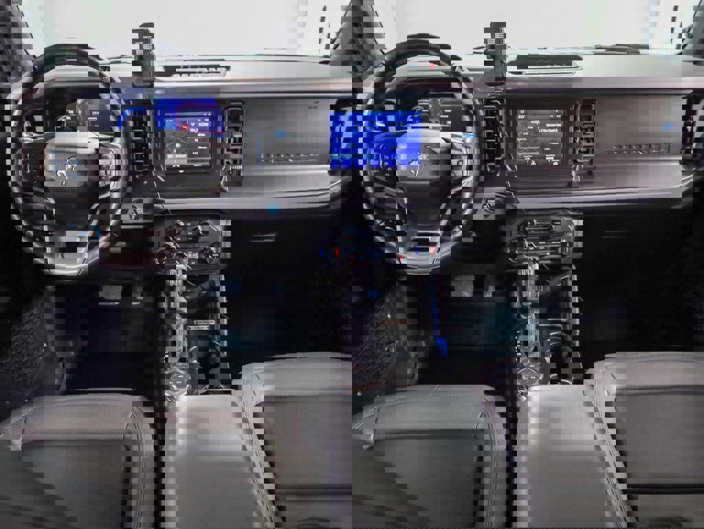 Certified 2022 Ford Bronco Black Diamond w/ Sasquatch Package image 21