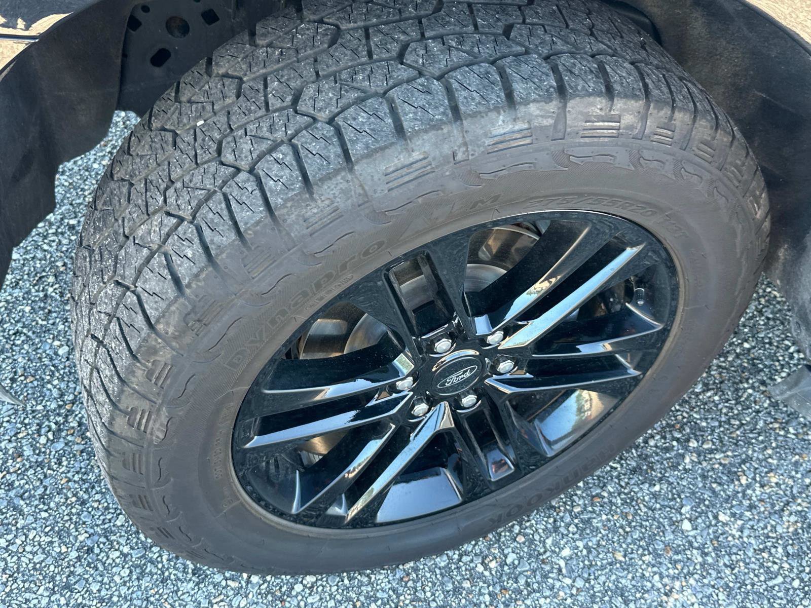 Certified 2024 Ford Expedition XLT image 11