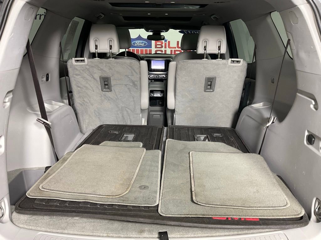 Used 2017 GMC Acadia SLT w/ LPO, Cargo Package image 11