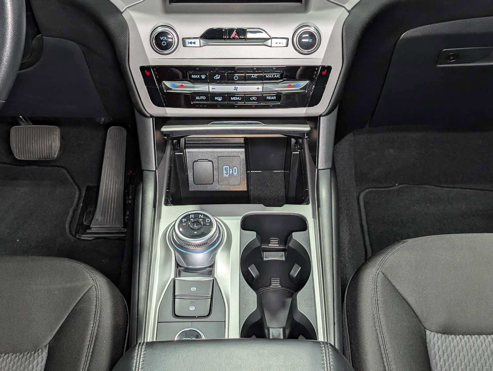 Certified 2023 Ford Explorer XLT AWD/4WD image 19