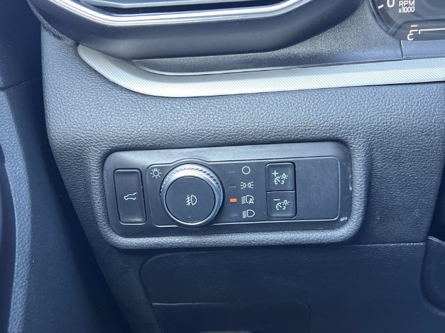 Certified 2020 Ford Explorer XLT w/ Equipment Group 202A AWD/4WD image 30