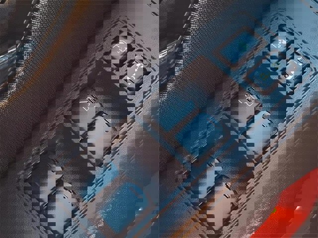 Used 2023 Nissan Frontier PRO-4X w/ Pro Convenience Package image 23