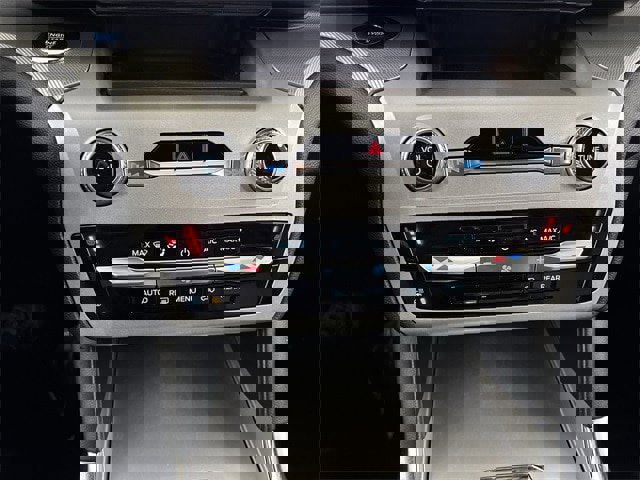 Certified 2022 Ford Explorer XLT w/ Equipment Group 202A image 11