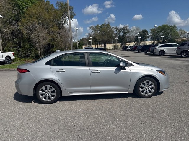 Used 2024 Toyota Corolla LE image 7